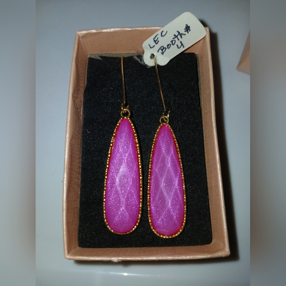 NWT Set of 3 Elegant Pink, Ivory and Red and Gold Drop Earrings.